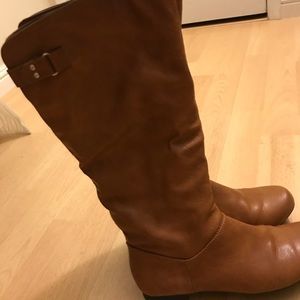 Tall tan boot for winter time